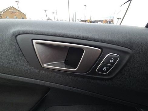 Certified 2020 Ford EcoSport SE w/ SE Convenience Package image 18