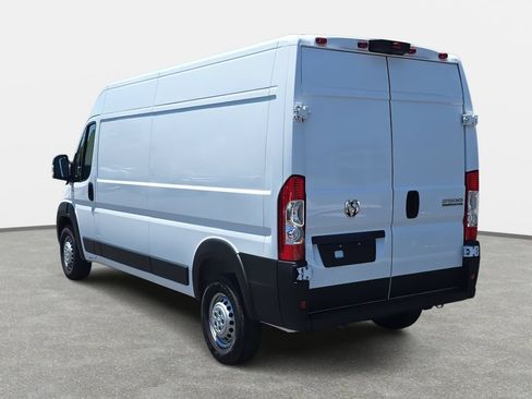 New 2026 RAM ProMaster 2500 w/ Convenience Group FWD image 7