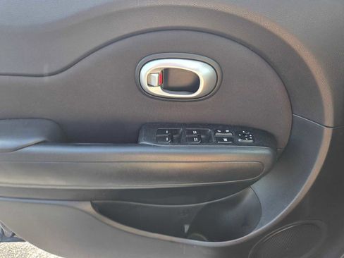 Used 2016 Kia Soul + FWD image 21