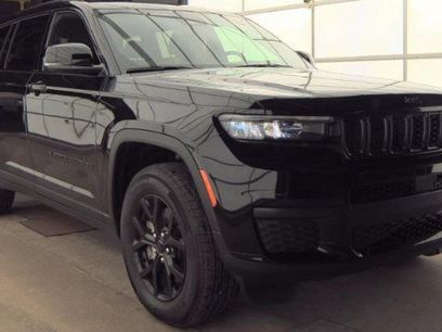 Used 2024 Jeep Grand Cherokee L Altitude
