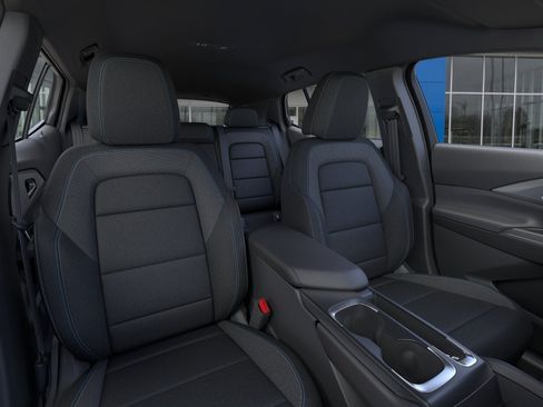 New 2026 Chevrolet Equinox EV LT FWD image 40