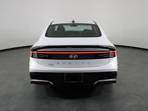 New 2026 Hyundai Sonata SEL image 5