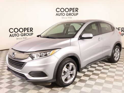 Used 2022 Honda HR-V LX image 9