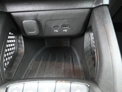 Used 2025 Chevrolet TrailBlazer LT FWD image 9
