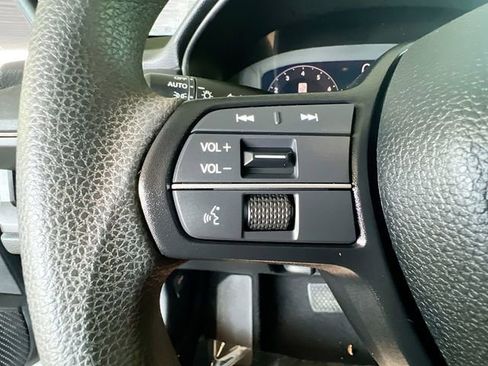 Used 2025 Honda Accord SE image 17