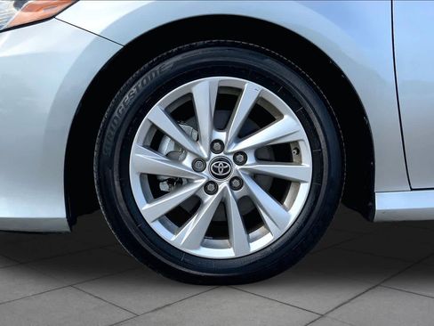 Used 2024 Toyota Camry LE FWD image 11