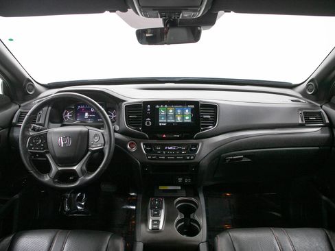 Used 2023 Honda Passport TrailSport image 13