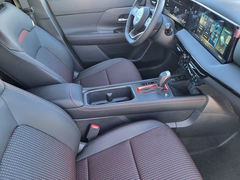 New 2026 Nissan Kicks SR w/ Illumination Package AWD/4WD image 8