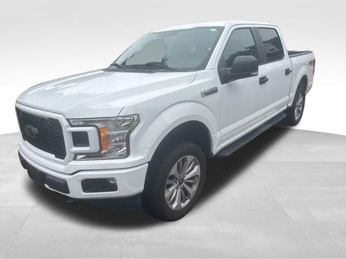 Used 2018 Ford F150 XL w/ Equipment Group 101A Mid AWD/4WD image 4