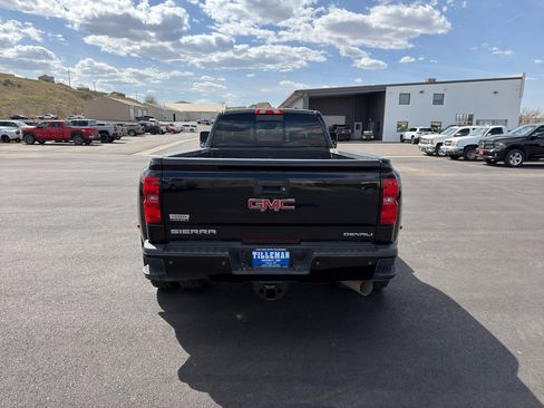 Used 2019 GMC Sierra 3500 Denali w/ Duramax Plus Package AWD/4WD image 28