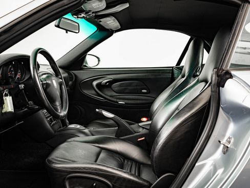 Used 2001 Porsche 911 Carrera 4 image 5