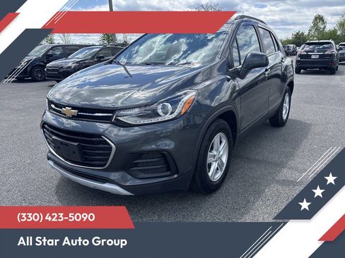 Used 2019 Chevrolet Trax LT w/ Sun & Sound Package FWD image 1