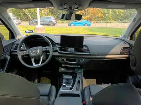 Used 2023 Audi Q5 2.0T Premium Plus w/ Premium Plus Package AWD/4WD image 5