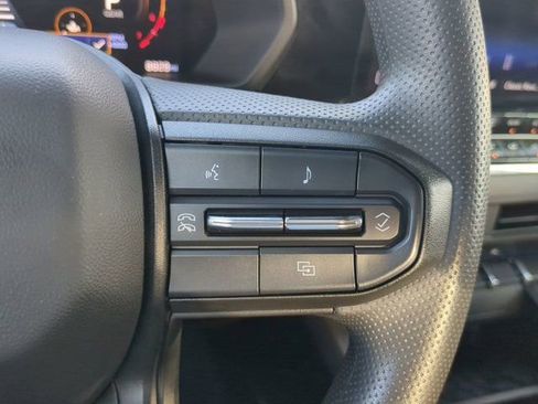 Used 2024 Chevrolet Colorado Trail Boss w/ Advanced Trailering Package image 23