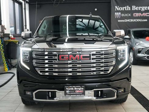 Used 2024 GMC Sierra 1500 Denali w/ Denali Reserve Package AWD/4WD image 2