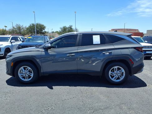 Certified 2025 Hyundai Tucson SE FWD image 4