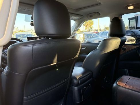 Used 2023 Nissan Armada SL w/ Captain's Chairs Package image 15
