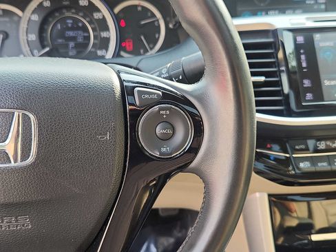 Used 2016 Honda Accord EX-L image 22