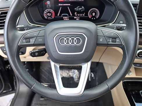 Used 2022 Audi Q5 2.0T Premium Plus w/ Premium Plus Package AWD/4WD image 19