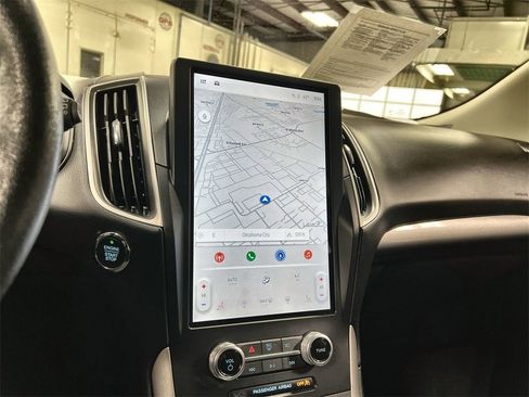 Used 2024 Ford Edge SEL image 33