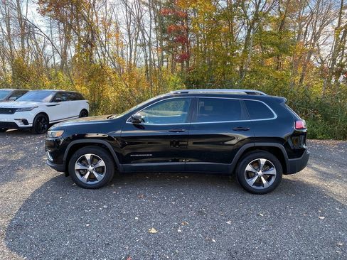 Used 2019 Jeep Cherokee Limited image 9
