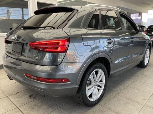 Used 2018 Audi Q3 2.0T Premium w/ Convenience Package image 5