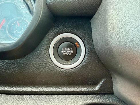 Used 2022 RAM 1500 Laramie AWD/4WD image 36