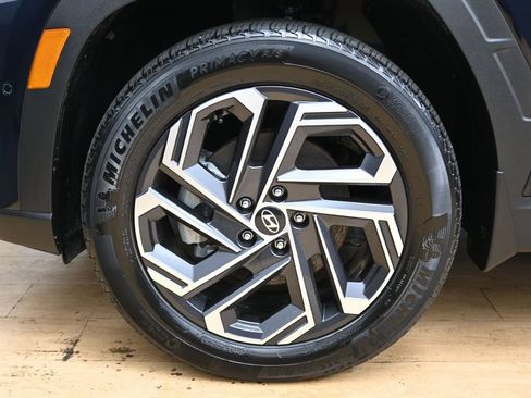 Used 2025 Hyundai Tucson Limited AWD/4WD image 36