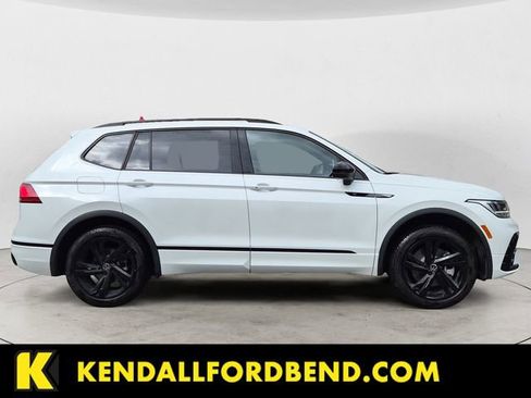 Used 2024 Volkswagen Tiguan SE R-Line AWD/4WD image 6