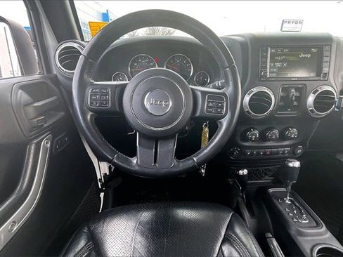 Used 2016 Jeep Wrangler Unlimited Sahara w/ Connectivity Group image 8