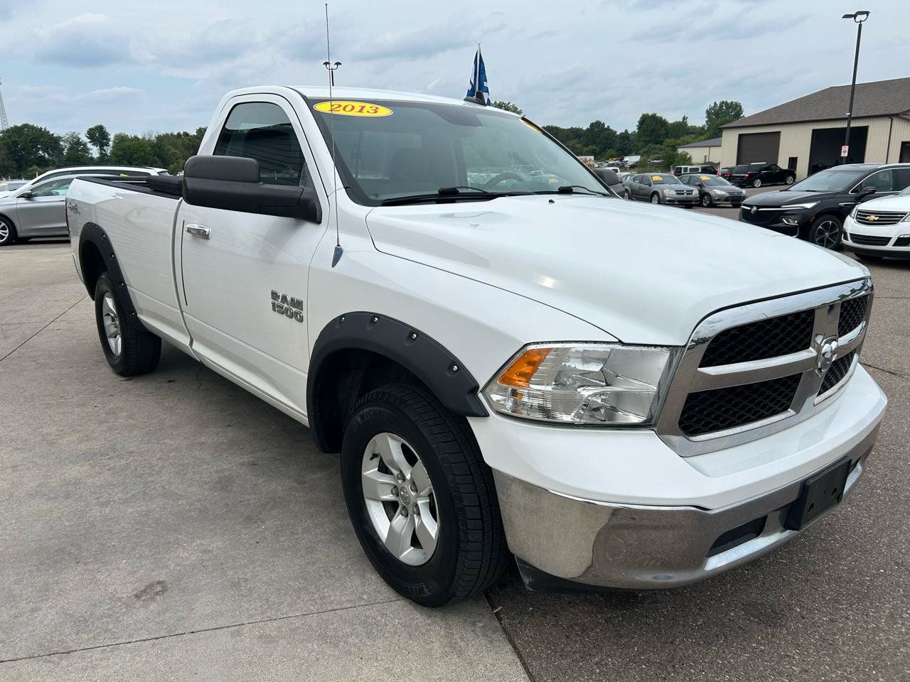 Used 2013 RAM 1500 Classic SLT AWD/4WD image 3