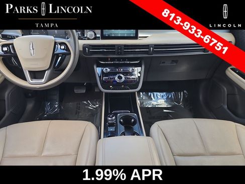 Used 2022 Lincoln Corsair FWD w/ Premium Package image 11