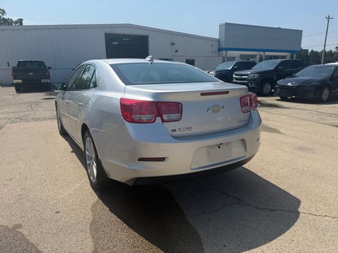 Used 2015 Chevrolet Malibu LT FWD image 18