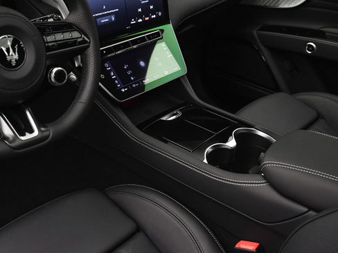 New 2025 Maserati Grecale Modena image 38