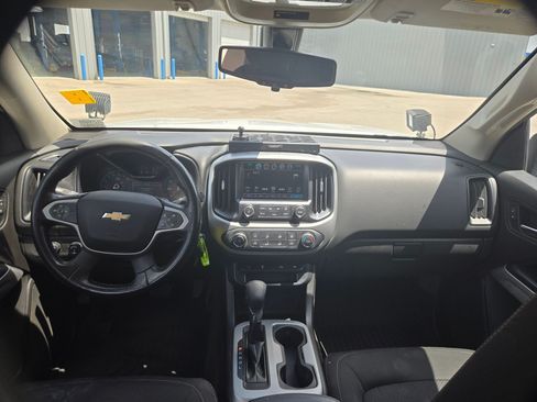 Used 2018 Chevrolet Colorado LT AWD/4WD image 15