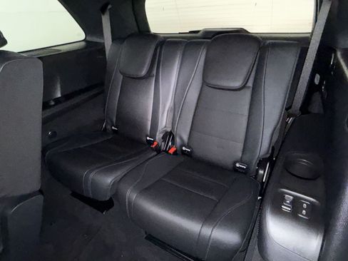Used 2025 Mercedes-Benz GLS 450 4MATIC image 26