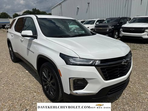 Used 2023 Chevrolet Traverse RS FWD image 7