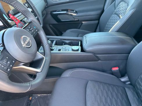 Certified 2022 Nissan Pathfinder SV AWD/4WD image 18