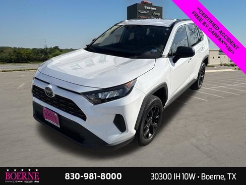 Used 2021 Toyota RAV4 LE FWD image 4