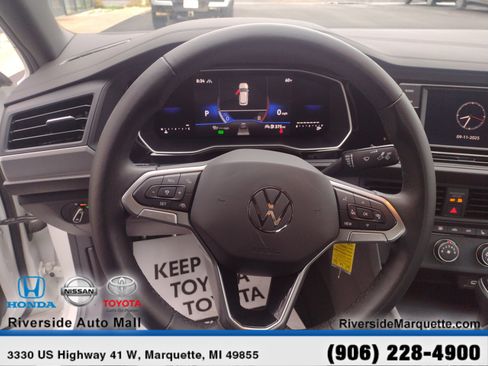 Used 2024 Volkswagen Jetta Sport image 21