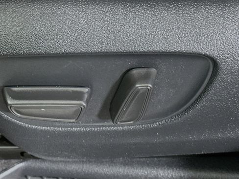 Used 2024 Toyota Sienna LE image 13