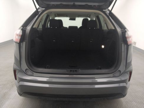Used 2024 Ford Edge SE w/ Black Appearance Package image 29
