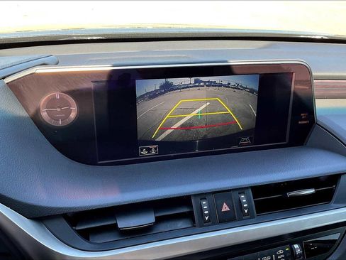 Used 2020 Lexus ES 350 w/ Luxury Package image 26