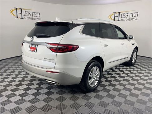 Used 2018 Buick Enclave Premium image 3