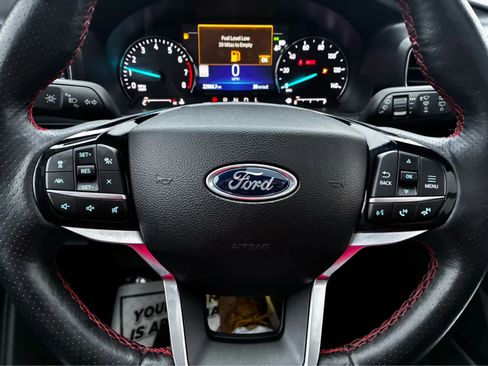 Used 2023 Ford Explorer ST-Line w/ Class IV Trailer Tow Package image 24