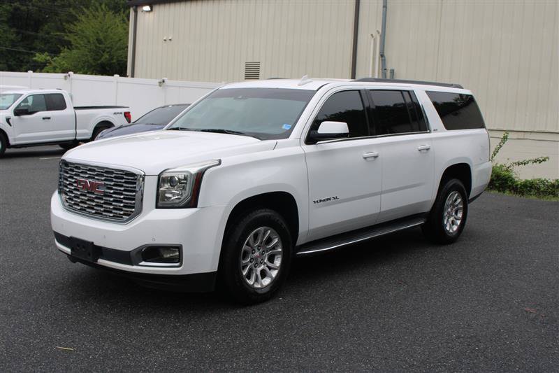 Used 2017 GMC Yukon XL SLT AWD/4WD image 3