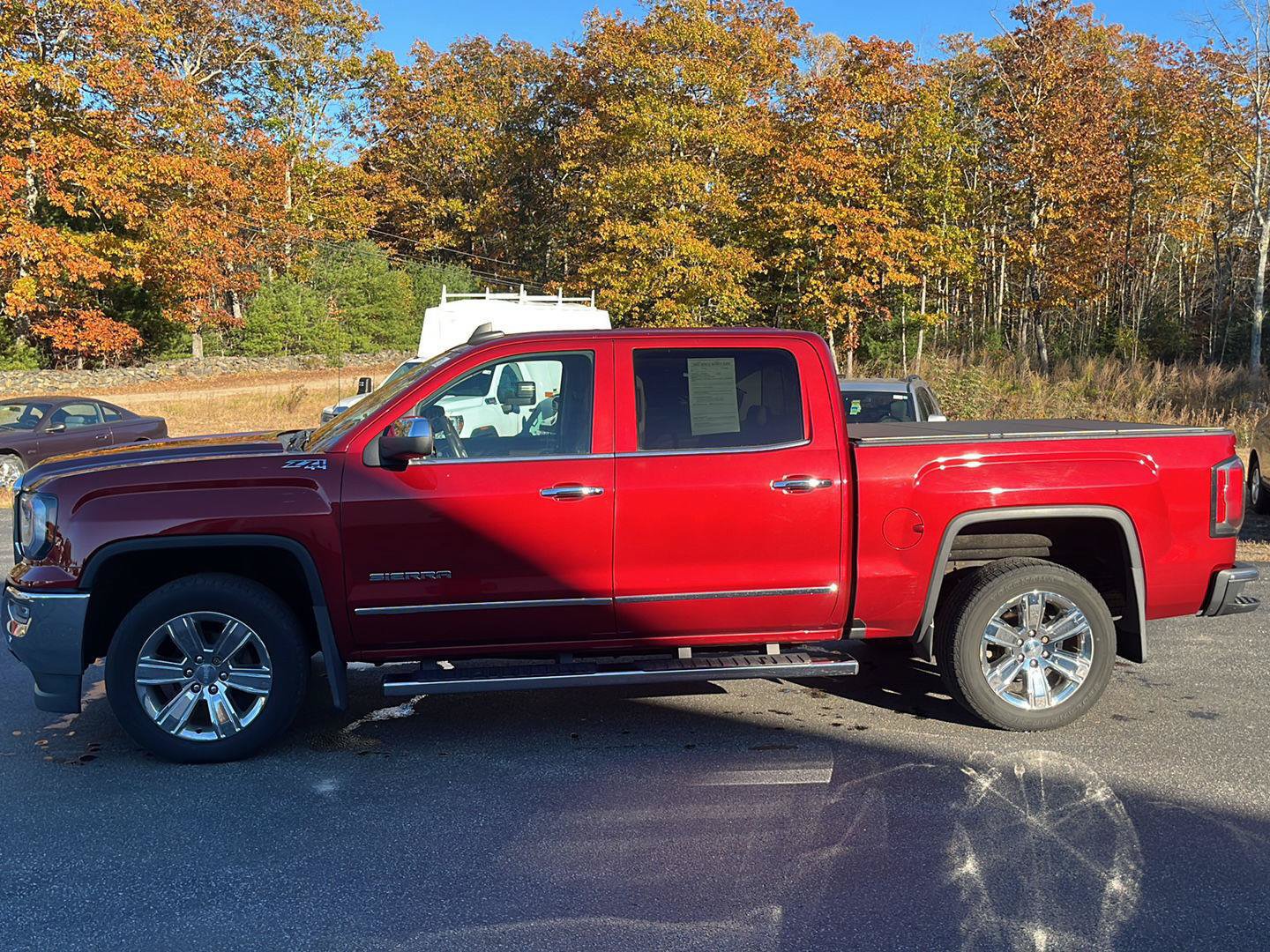 Used 2018 GMC Sierra 1500 SLT AWD/4WD image 3