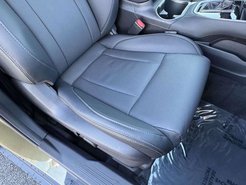 Certified 2025 Subaru Outback Limited image 10