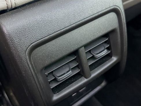Used 2023 Cadillac XT4 Luxury FWD image 29