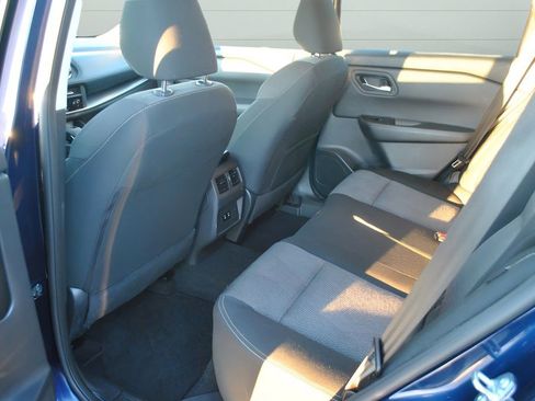 Used 2025 Nissan Rogue SV image 11